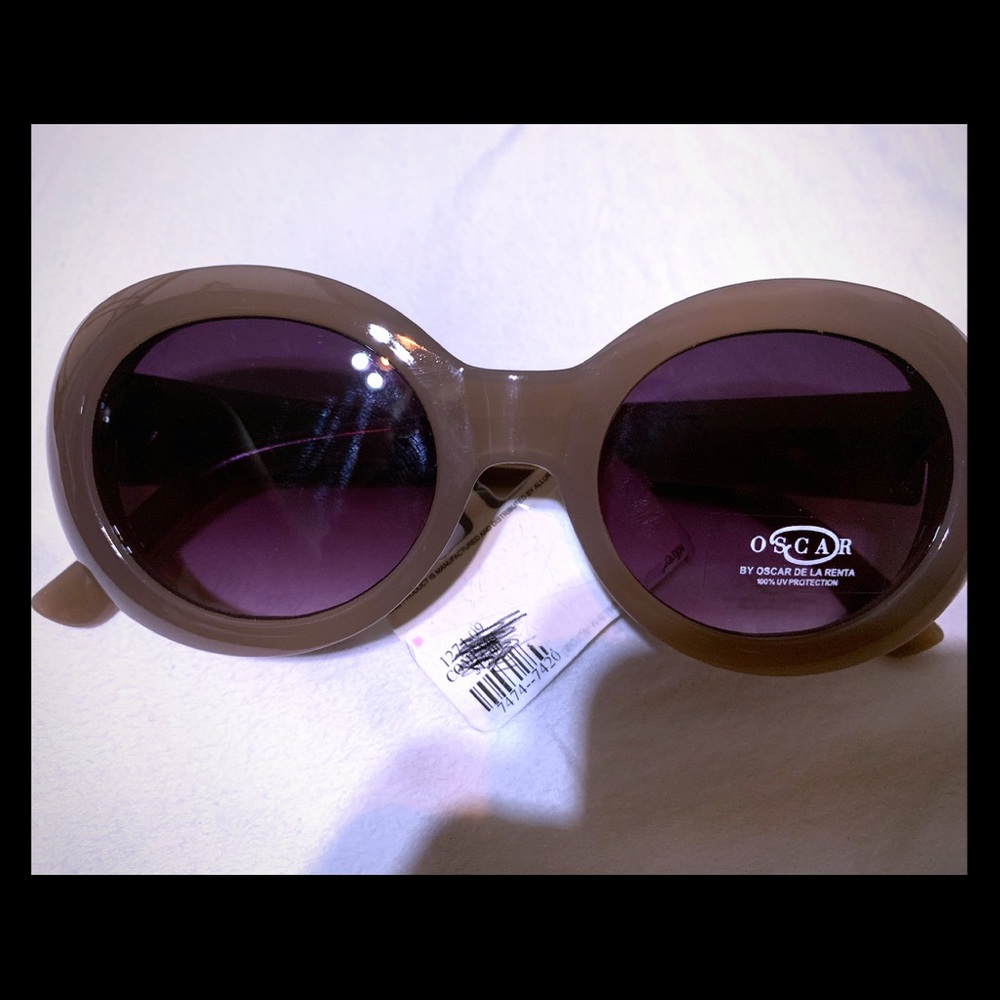 Oscar de la Renta sunglasses